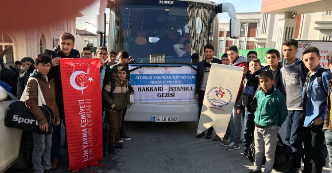 Hakkarili 40 öğrenci İstanbul turuna çıktı