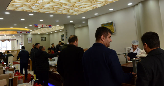 Hakkari Sofrası yenilenen yüzü ile açıldı