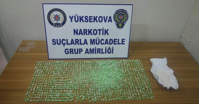 Yüksekova'da Bin 380 Adet Extacy hap ele geçirildi