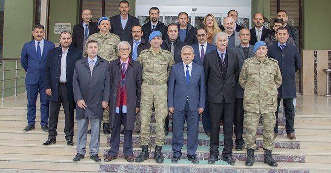 Rektör Pakiş, Tugay Komutanlığını ziyaret etti