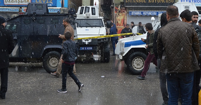 Hakkari'de şüpheli paket alarmı