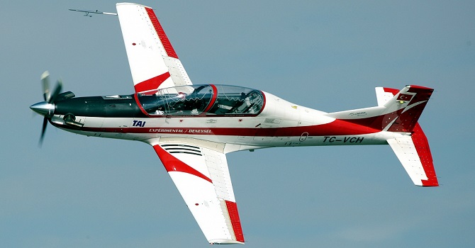 İzmir'de Eğitim Uçağı Düştü: 2 pilot şehit