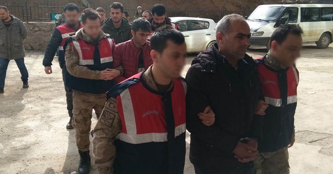 Hakkari'de insan kaçakçılarına darbe