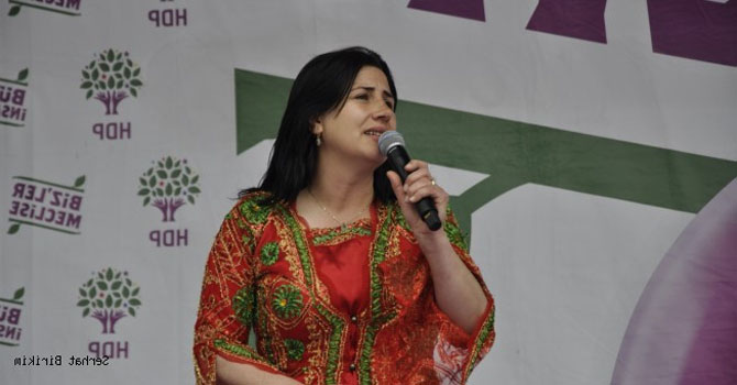 Eski HDP Milletvekili Şafak Özanlı tutuklandı