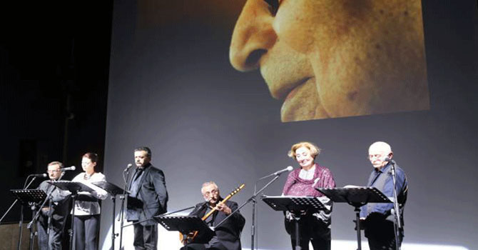 Yaşar Kemal kendi dizeleri ve sevdiği şarkılarla anıldı