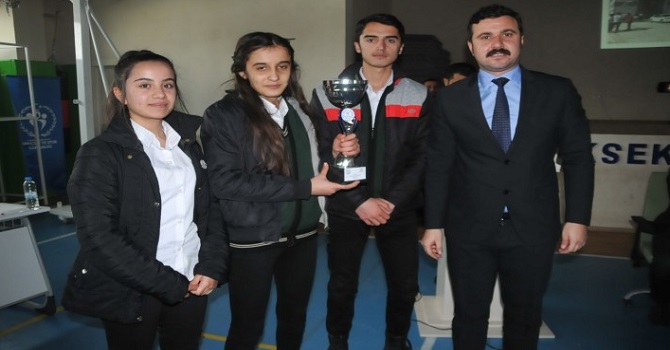 Yüksekova'da Liseler arası bilgi yarışması