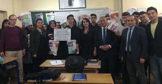 Adana'dan Hakkari'ye 3 bin öğrenciye kitap bağışı