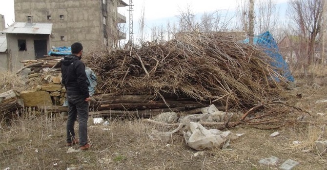 Yüksekova'da Evin Bahçesinde Patlama: 1 Yaralı