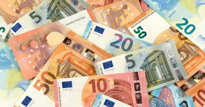 Euro yeni bir rekor kırdı