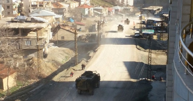 Şemdinli'de Askeri Sevkiyat