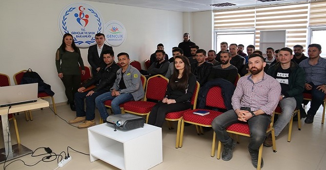 Dilberoğlu, 'Muay Thai' Aday Hakemliği kursunu ziyaret etti