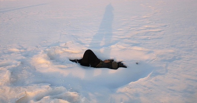 Hakkari-Van karayolunda biri erkek biri kadın 2 donmuş ceset bulundu