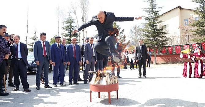 Hakkari Belediyesi Nevruz etkinliği düzenledi