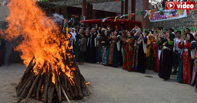 Hakkari'de Newroz coşkuyla kutlandı