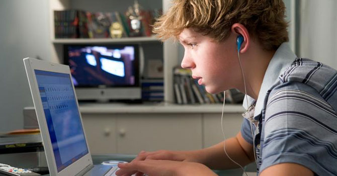 Sosyal medya çocukları baskı altına alıyor