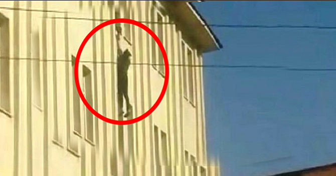 Liseli Kızın Kaldığı Yurdun 4'üncü Katından Atladığı Anlar Kameraya Yansıdı