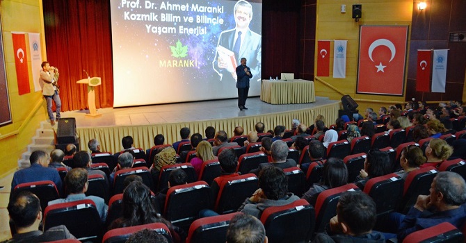 Hakkari'de Prof. Dr. Ahmet Maranki ile “Sağlıklı yaşam' konferansı düzenlendi