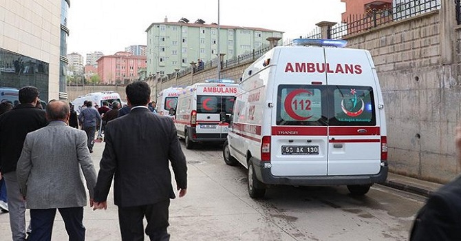 Üs bölgesinin güvenliğini sağlayan koruculara saldırı : 6 şehit 7 yaralı