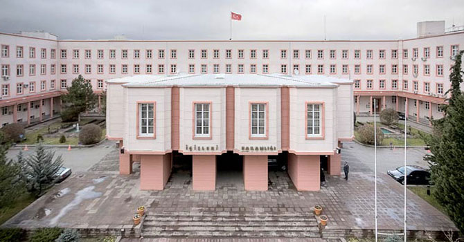 Mardin’de iki ‘kayyım kaymakam’ açığa alındı