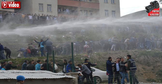 Hakkari'deki amatör maçta olaylar çıktı