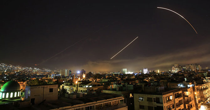 ABD, İngiltere ve Fransa Suriye'yi vurdu