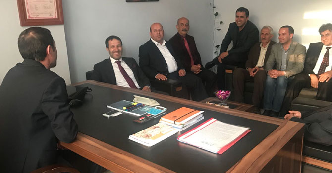Ak Parti İl Başkanı Gür'ün Şemdinli temasları