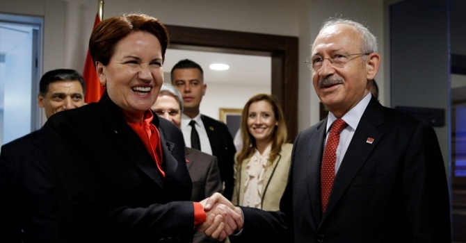 CHP'li 15 milletvekili İYİ Parti'ye geçti