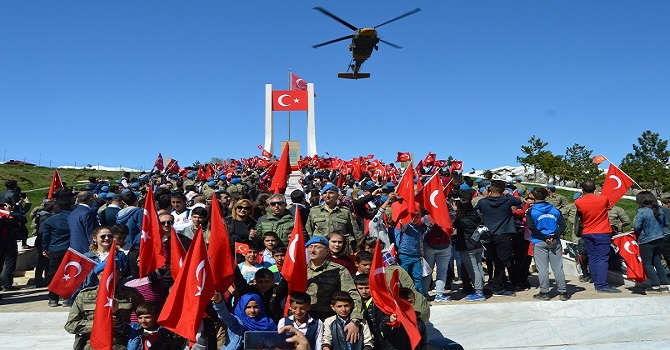 Hakkari'de 23 nisan coşkusu! FOTO GALERİ