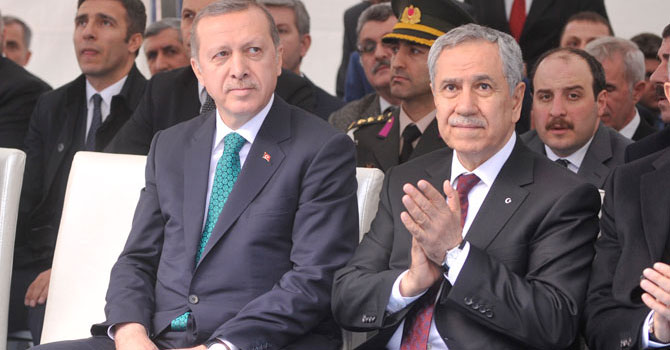 Ankara'da sürpriz görüşme: Erdoğan Arınç'la görüşecek