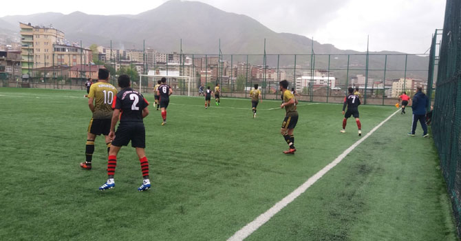 Yüksekova U19 takımı Hakkari şampiyonu oldu!