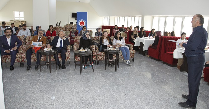 Hakkari'de HÜSEM Sertifika Töreni düzenledi