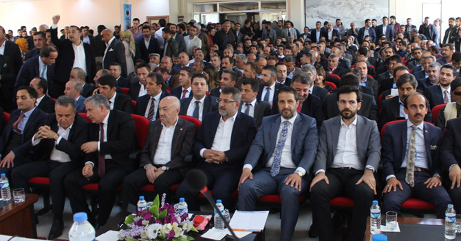 Hakkari AK Parti'de temayül yoklaması yapıldı