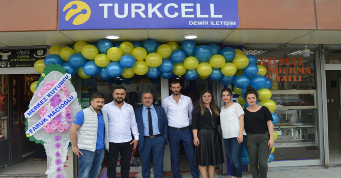 Hakkari'de Türkcell Demir iletişim açıldı