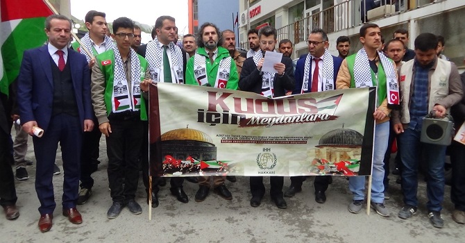 Hakkari’den İsrail ve Fransa’ya kınama