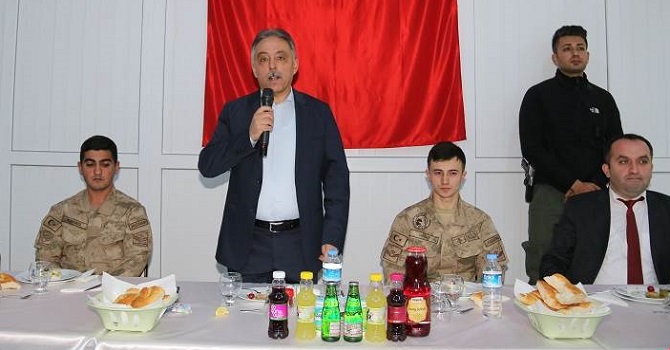 Vali Toprak: Hakkari'de İki Senedir Kepenk Kapatma Yaşanmadı"