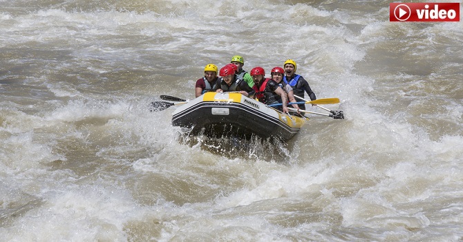 Zap Suyunda Rafting Coşkusu Başlıyor
