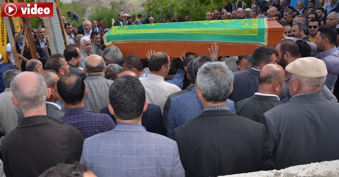 Eski Vekil Abdülhaluk Özdinç’i binlerce kişi uğurladı