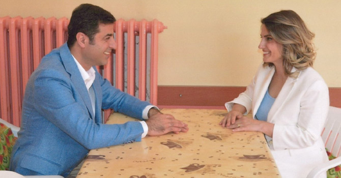 Başak Demirtaş, Demirtaş'la fotoğrafını paylaştı