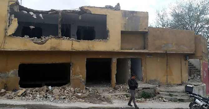 4 bine yakın bina yıkıldı