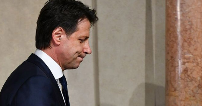 İtalya'da hükümet kurma çalışmaları çöktü