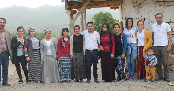 HDP Hakkari'de seçim çalışmalarına devam ediyor!