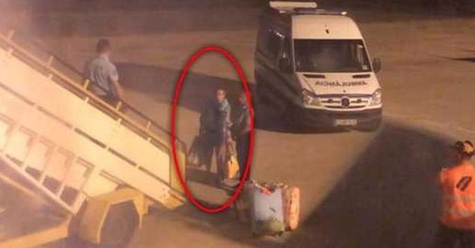 Kötü kokan yolcu yüzünden uçak acil iniş yaptı