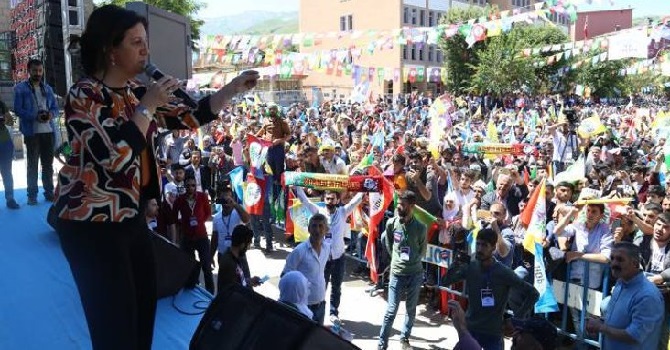 Pervin Buldan: Erdoğan gitsin torunlarına baksın
