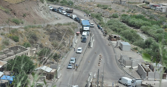 Hakkari'de 1 kişi gözaltına alındı