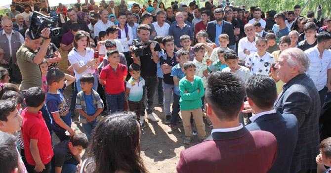 HDP'nin Hakkari'deki seçim çalışmaları sürüyor!