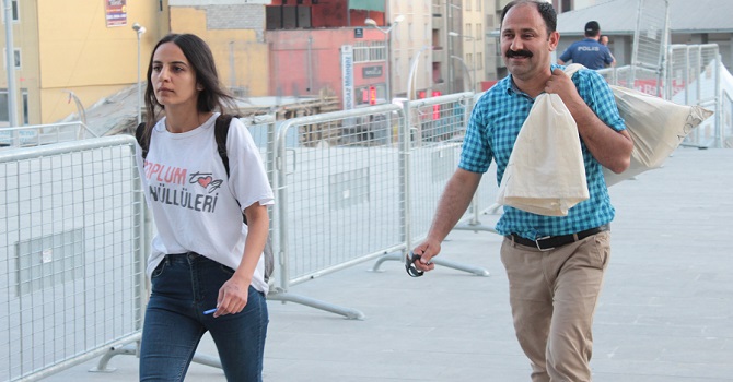 Hakkari'de ilk sandıklar geldi