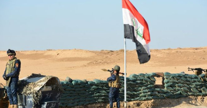 Irak IŞİD'e karşı Suriye sınırına tel örgü çekiyor