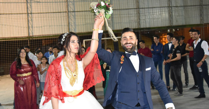 Ertuş ailesinin mutlu günü