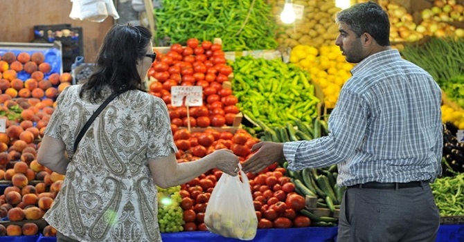 Enflasyon zirve yaptı, dolar tırmanışa geçti