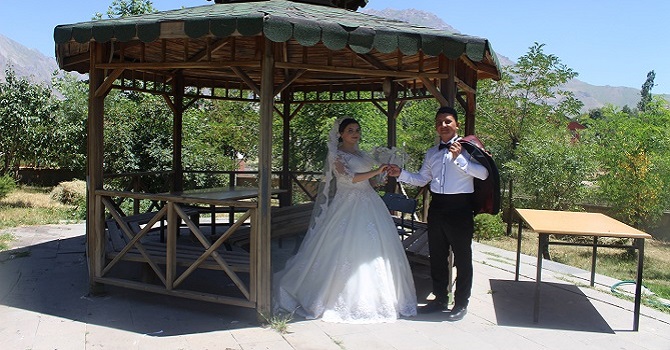 Akgül & Akbaş ailesinin Mutlu günü